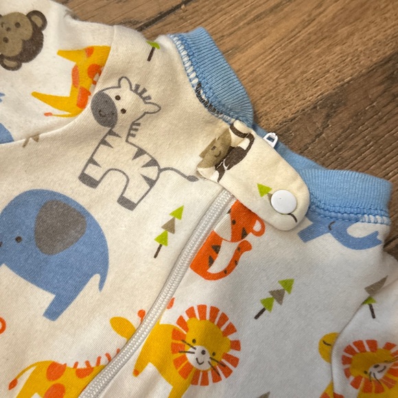 Baby Boy Clothing Bundle - Picture 15 of 16